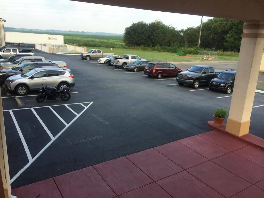 多纳森维尔温德姆戴斯酒店 Donalsonville 外观 照片